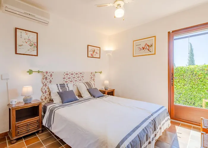 D'olive By Interhome Grimaud
