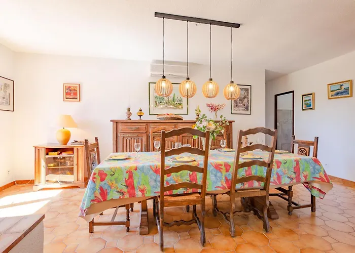 D'olive By Interhome * Grimaud