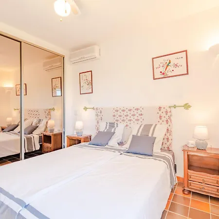 D'olive By Interhome Grimaud